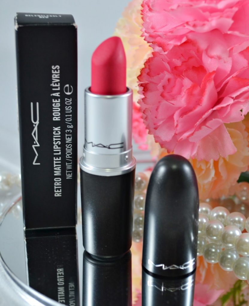 Thoi son MAC Relentlessly Red