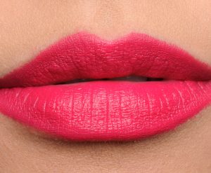 swatch Mac Dangerously Red