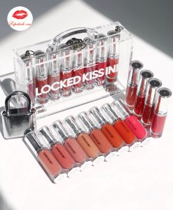 mac-locked-kiss-ink-lipcolours-3